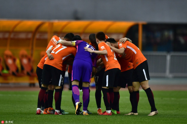 东方球队在比赛中获得惊人胜利