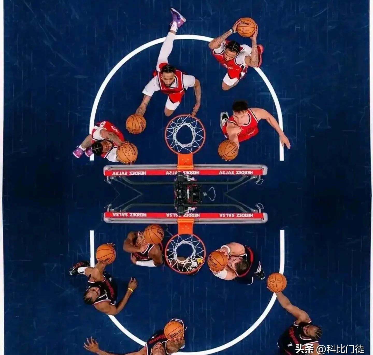 球员互相配合默契，形成强大的战斗力