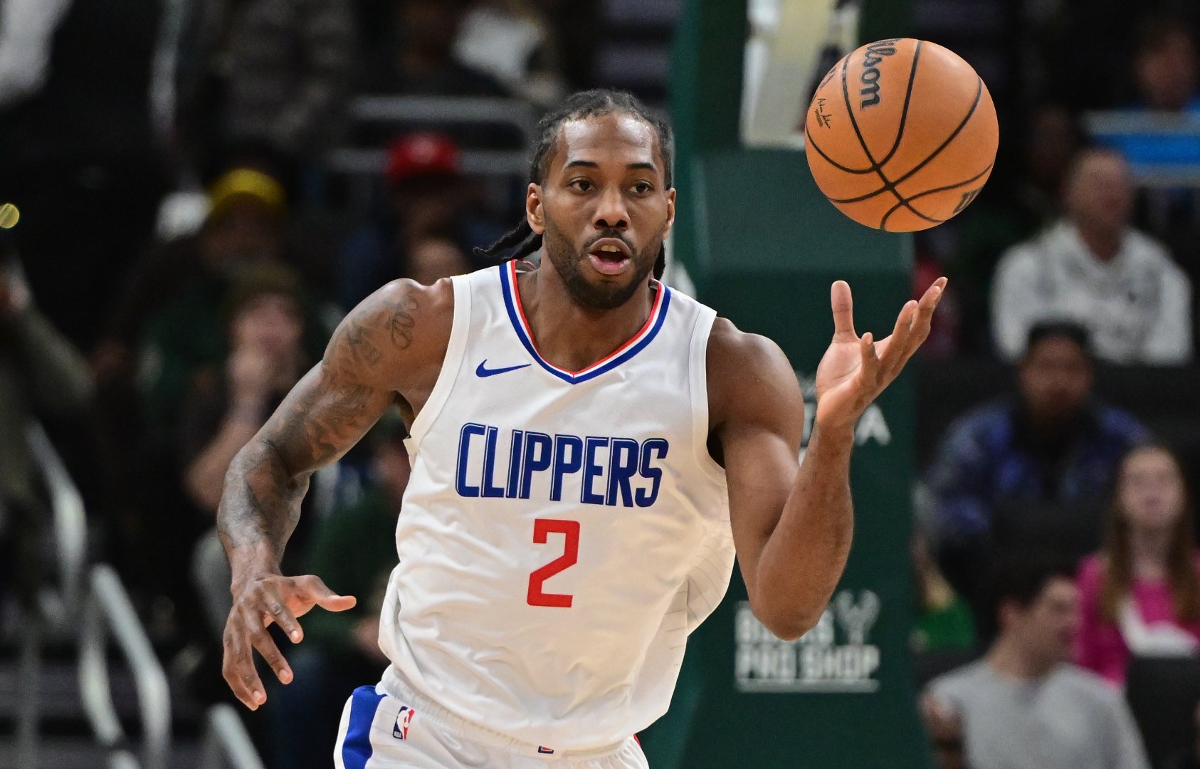 灰熊客场大胜尼克斯取得两连胜