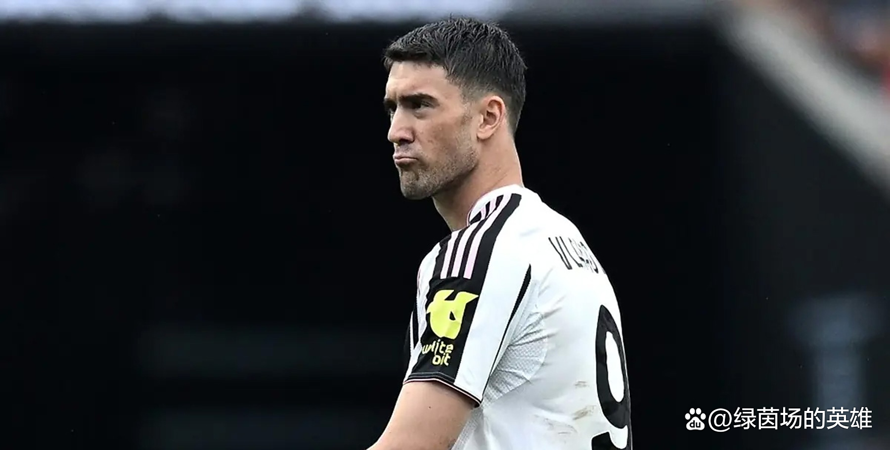 尤文图斯官方宣布签下国米前锋，国际足球市场再度瞩目的简单介绍