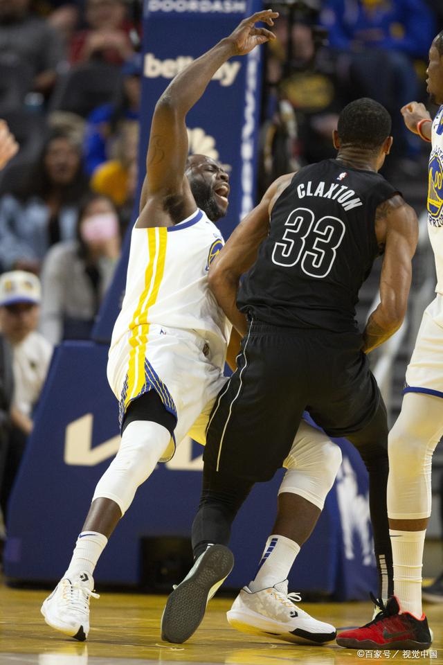 关于湖人不敌国王,詹娜带伤砍下27分的信息 关于湖人不敌国王,詹娜带伤砍下27分的信息